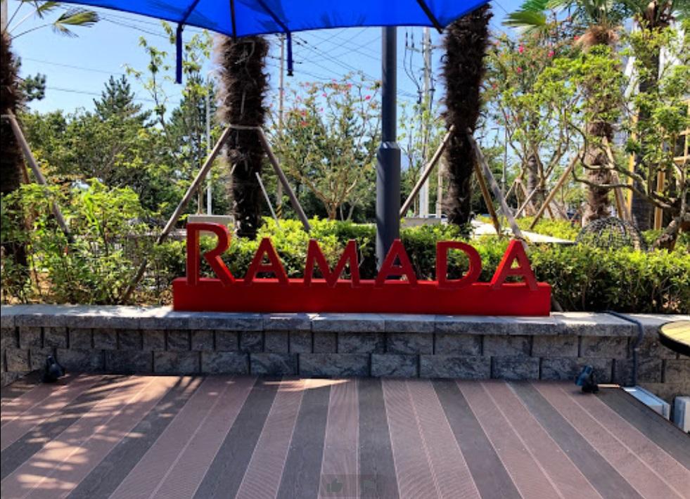 Ramada Plaza By Wyndham Dolsan Yeosu Hotel Buitenkant foto